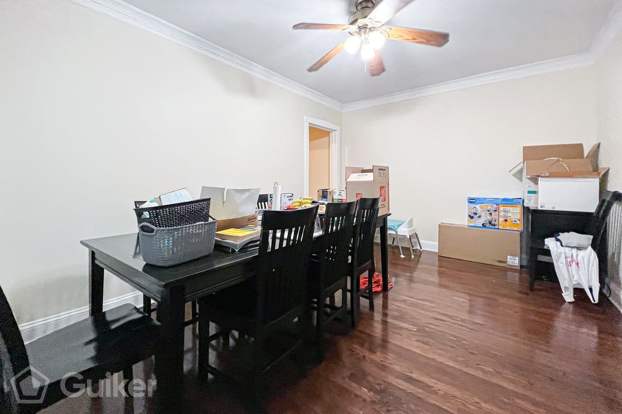 5222 N Christiana Ave - Photo 3 of 8