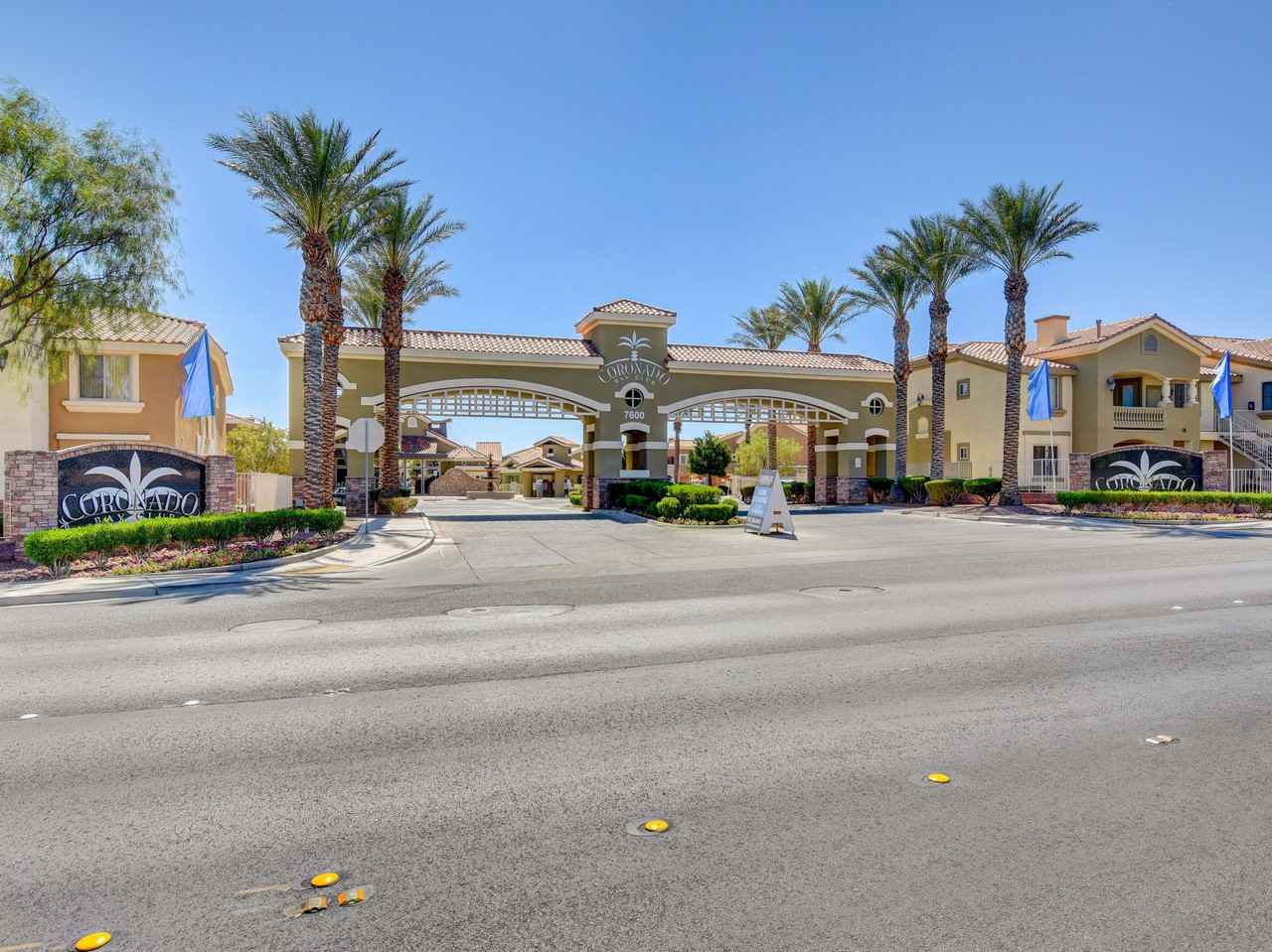 Coronado Bay Club - Photo 3 of 50