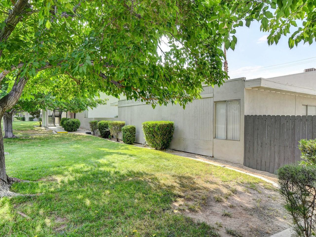 Green Acres - Photo 5 of 36