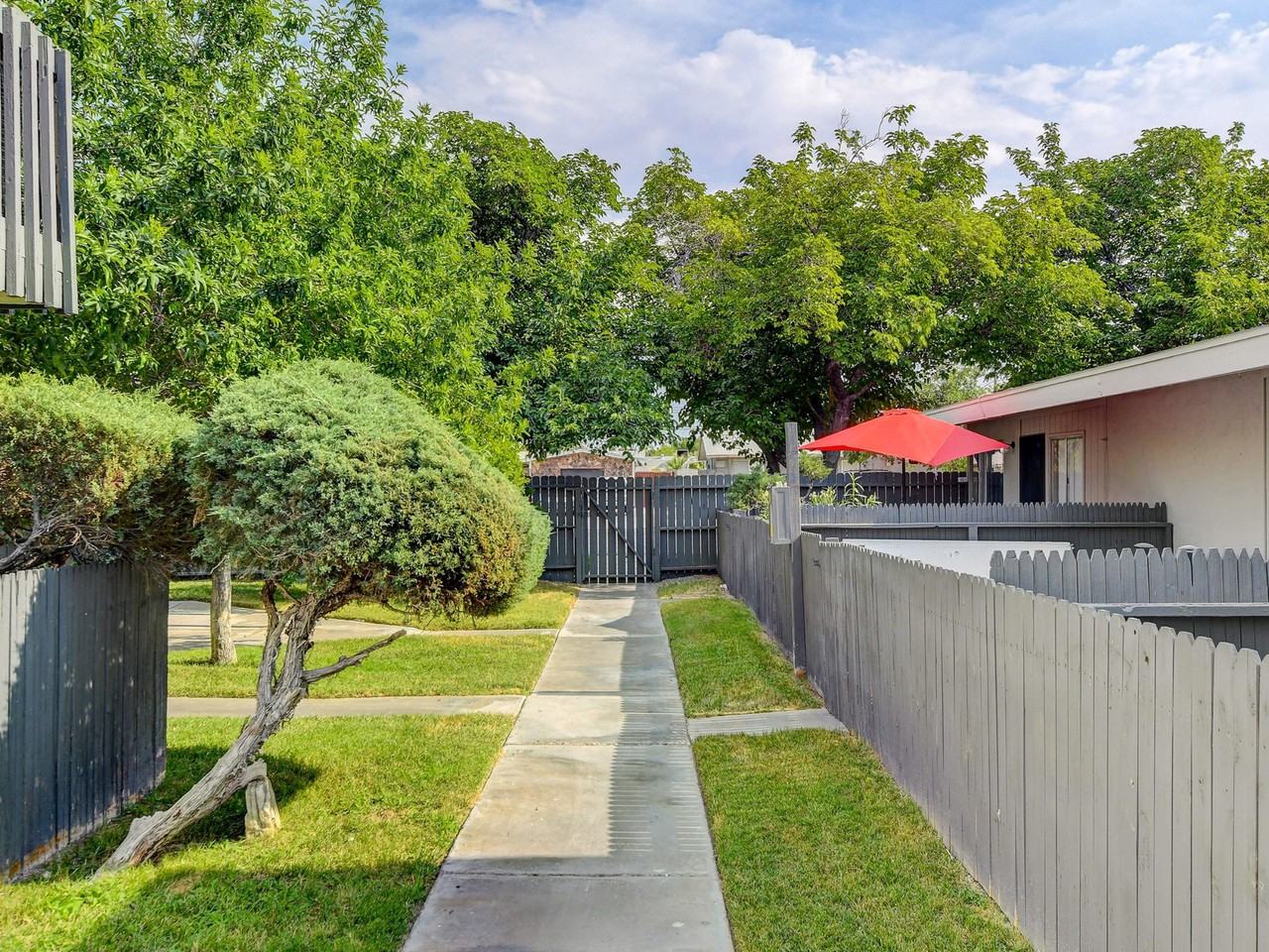 Green Acres - Photo 7 of 36