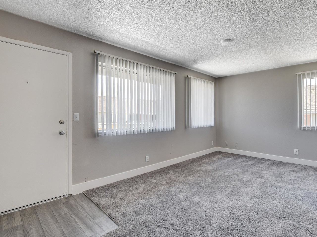 Park 80 - Photo 5 of 43