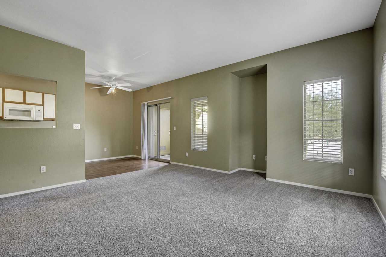 Sandpointe - Photo 2 of 36