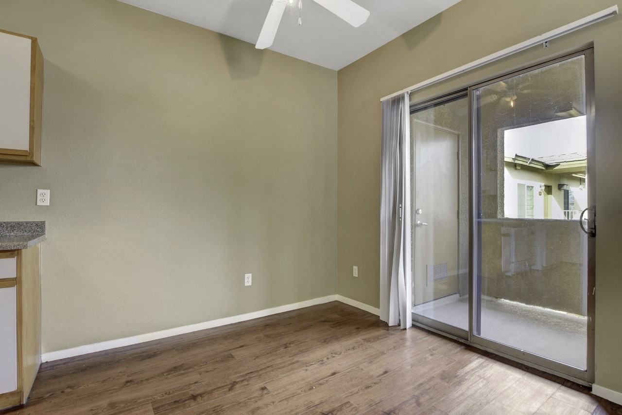 Sandpointe - Photo 3 of 36