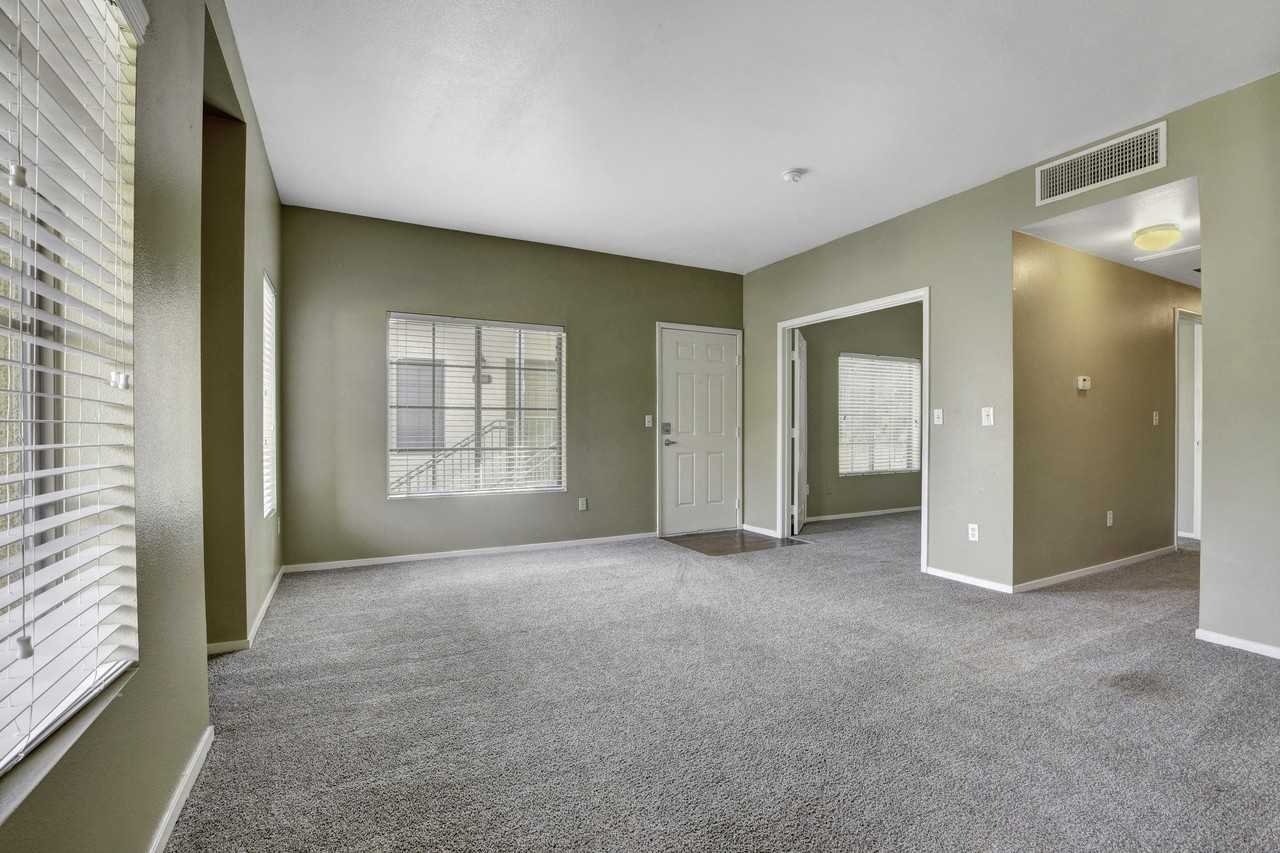 Sandpointe - Photo 5 of 36