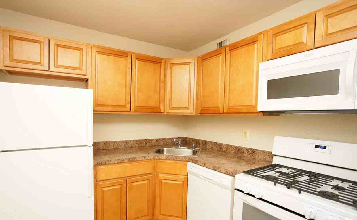 Hamlet West - Photo 6 of 20