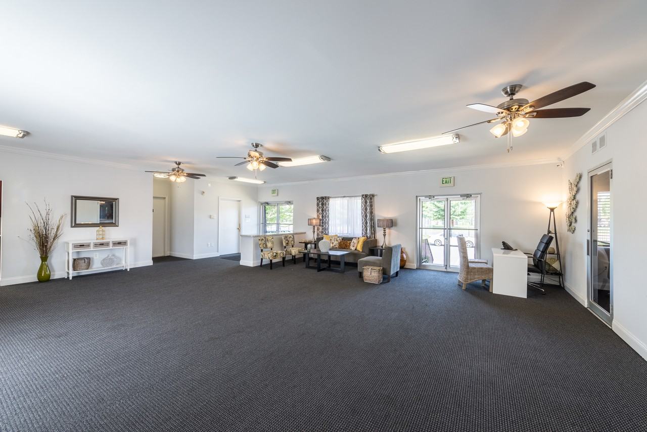 Brenbrook - Photo 4 of 21