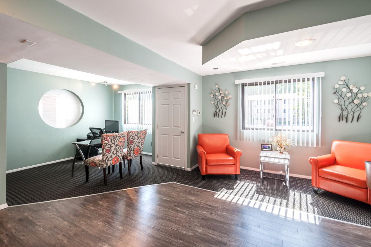 Crescent Pointe - Photo 5 of 25