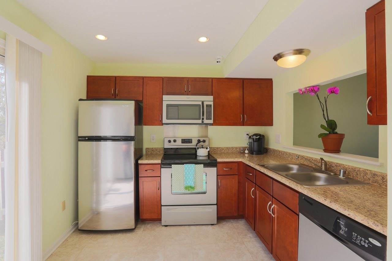 The Grove - Photo 4 of 21