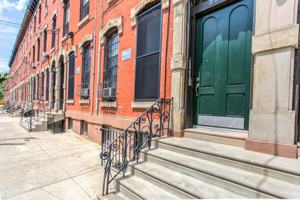 featured image of 3919 Pine Street