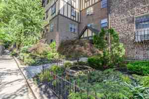 featured image of 4224 Osage Ave