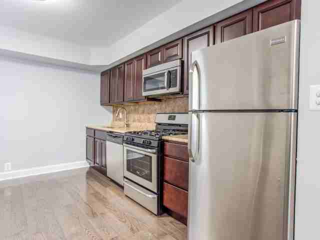 Campus Apartments - Photo 6 of 11