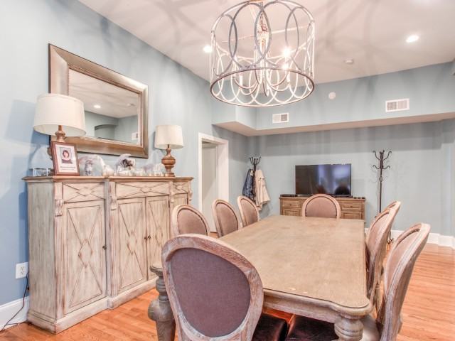 Campus Apartments - Photo 3 of 13