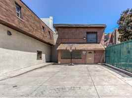 featured image of 4033 Chancellor St