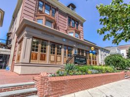 featured image of 4043 Walnut St