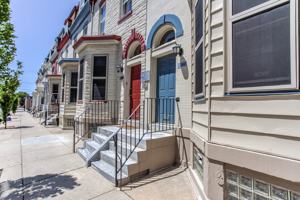 featured image of 4047 Sansom St