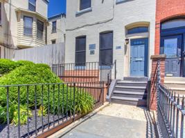 featured image of 4051 Locust St