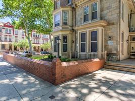 featured image of 4100 Locust St