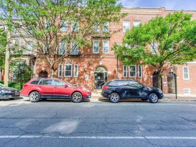 Campus Apartments - Photo 4 of 14