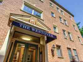 featured image of 4740 Pine St