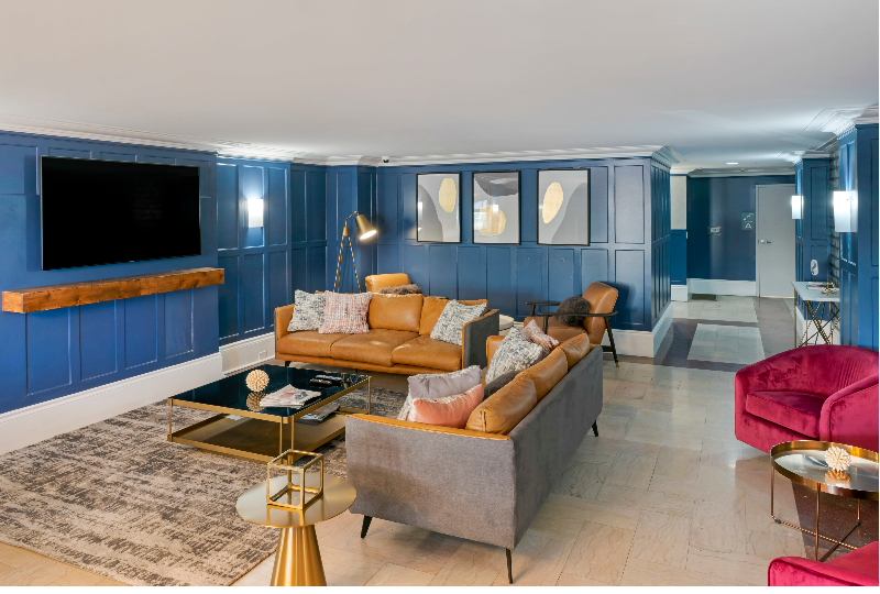 Seneca - Photo 7 of 33