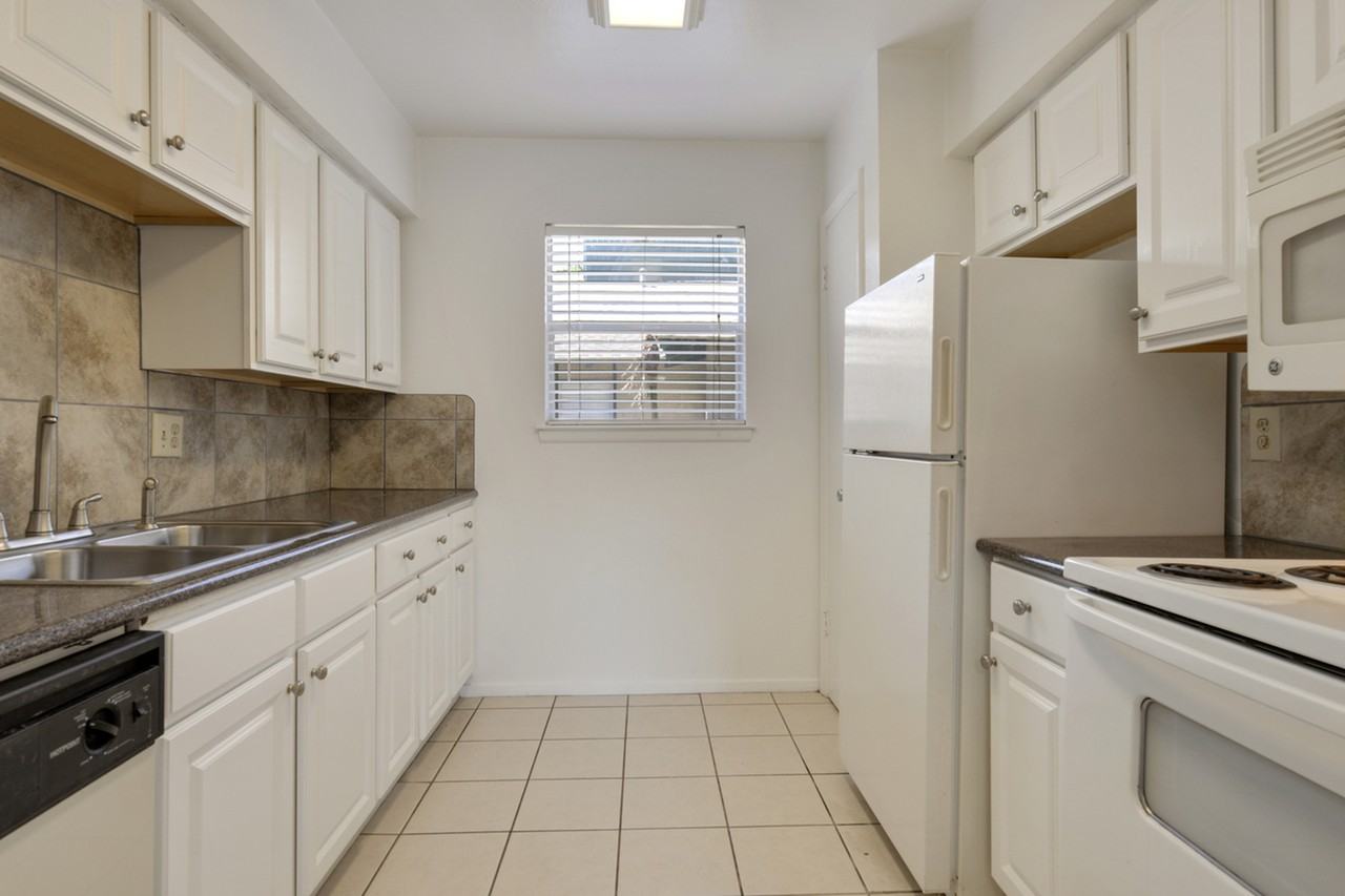 Shadow Creek - Photo 6 of 27