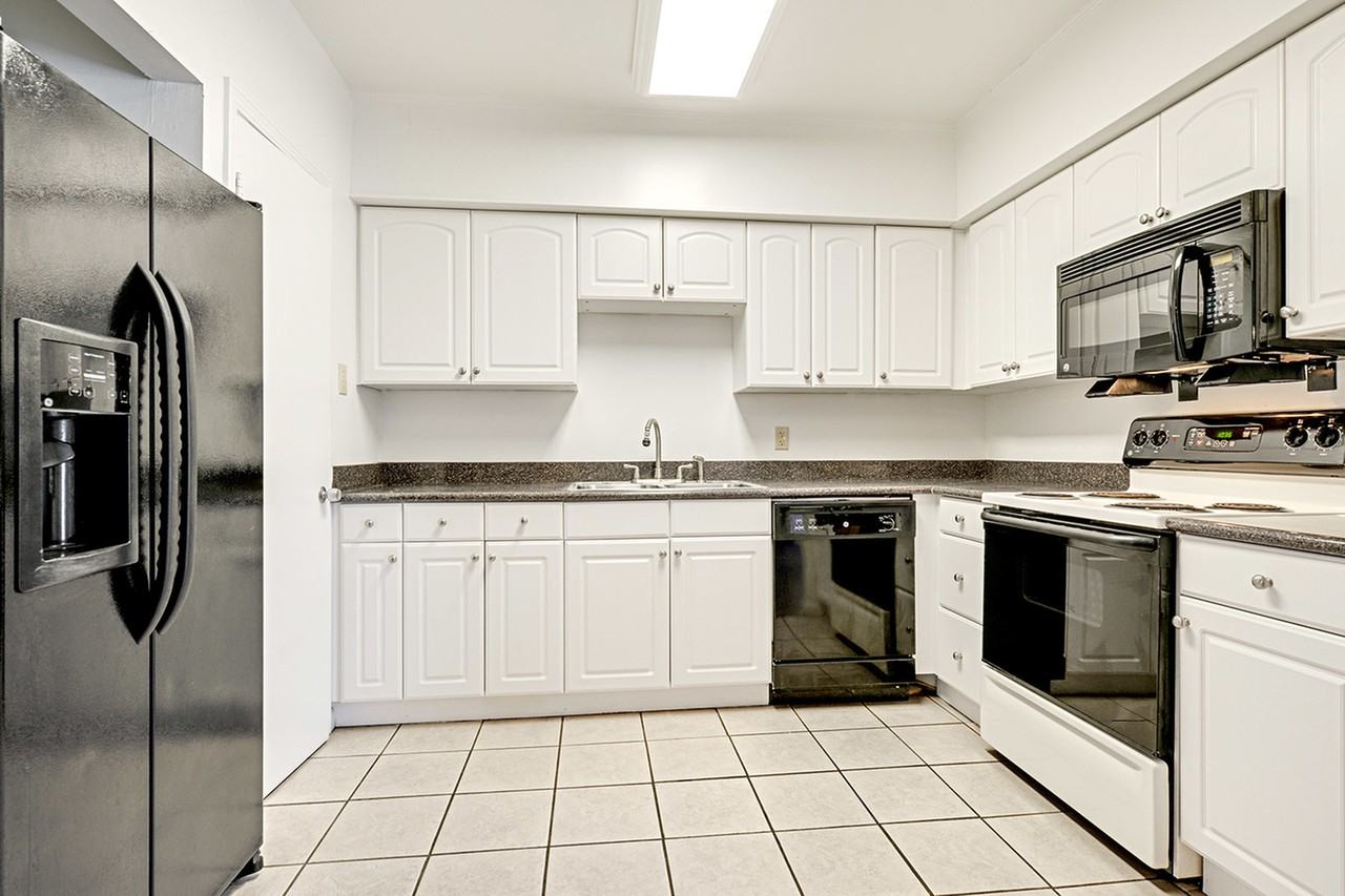 The Patrician - Photo 6 of 20