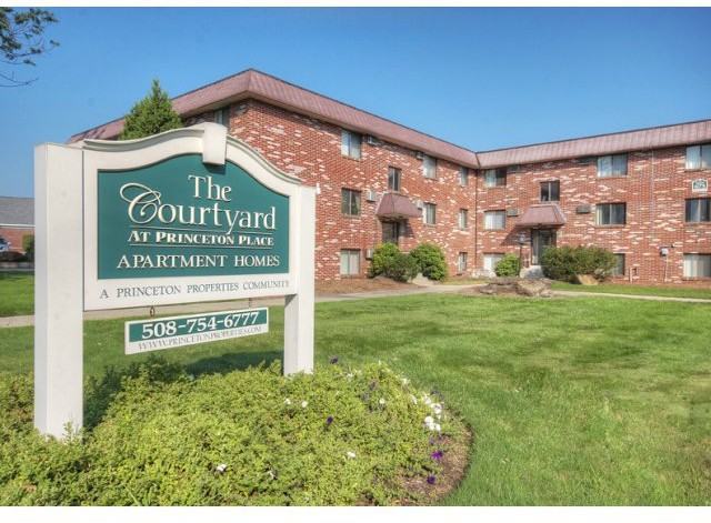 COURTYARD PRINCETON PLACE - Photo 5 of 8