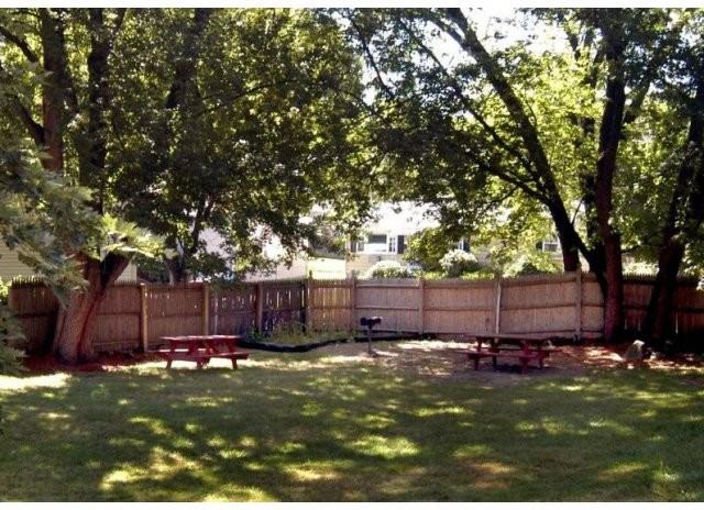 COHASSET PLACE - Photo 6 of 10