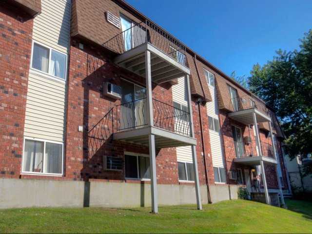 COLONY PARK APARTMENTS - Photo 5 of 10