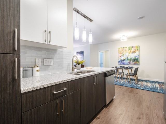 Mill and 3 Apartments - Photo 4 of 37