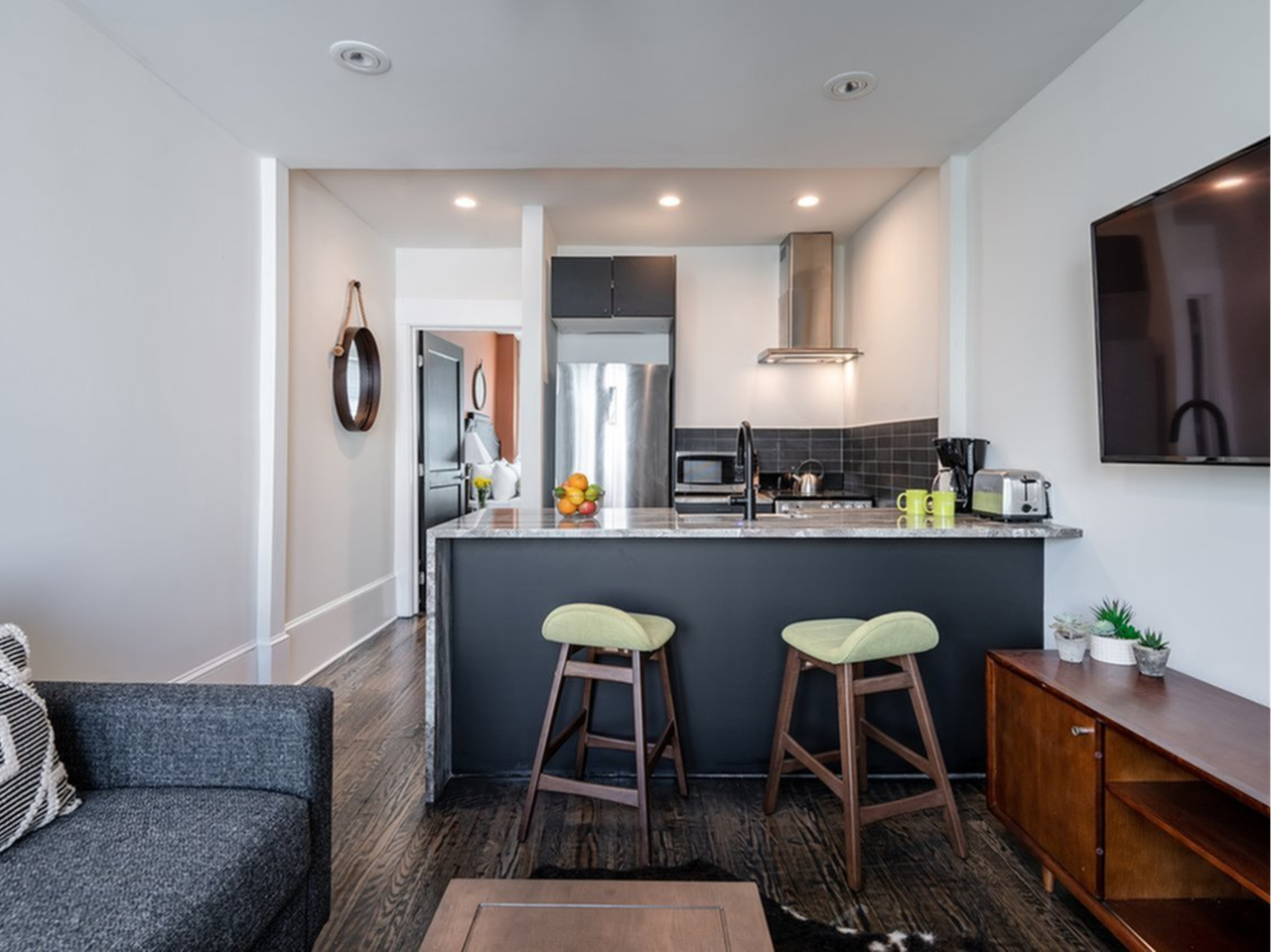 691 Juniper Apartments - Photo 7 of 46