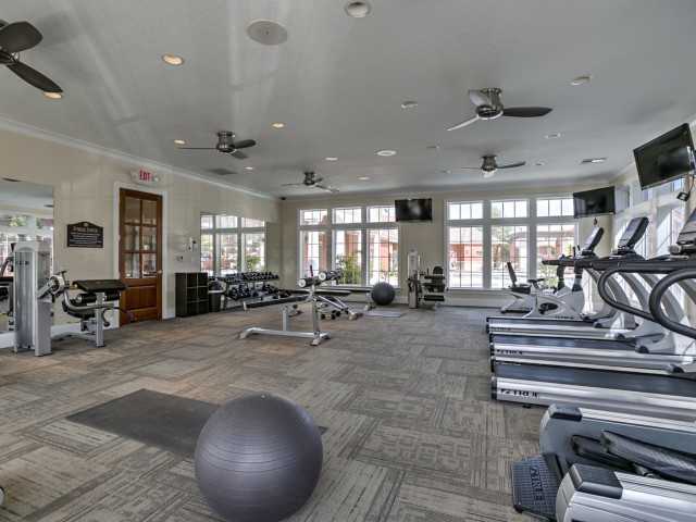 Kelly Park Apartments - Photo 2 of 23