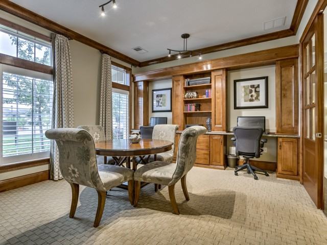 Kelly Park Apartments - Photo 4 of 23