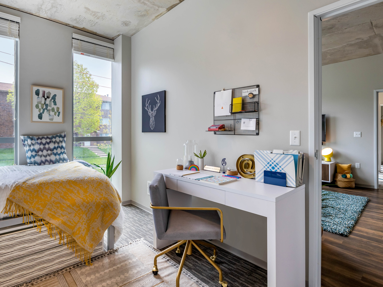 Student | Rise at Riverfront Crossings - Photo 4 of 67