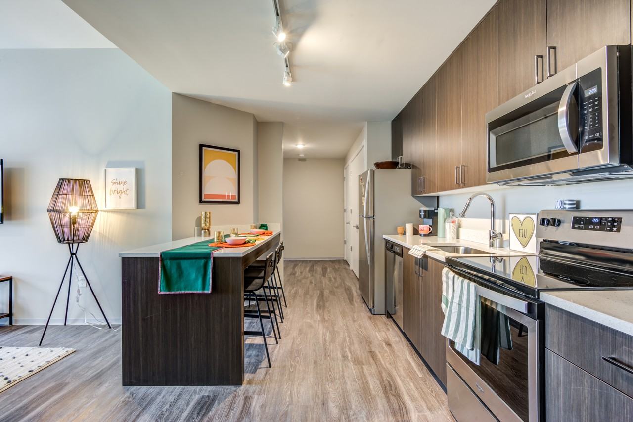 Student Housing | Identity Miami - Photo 2 of 35