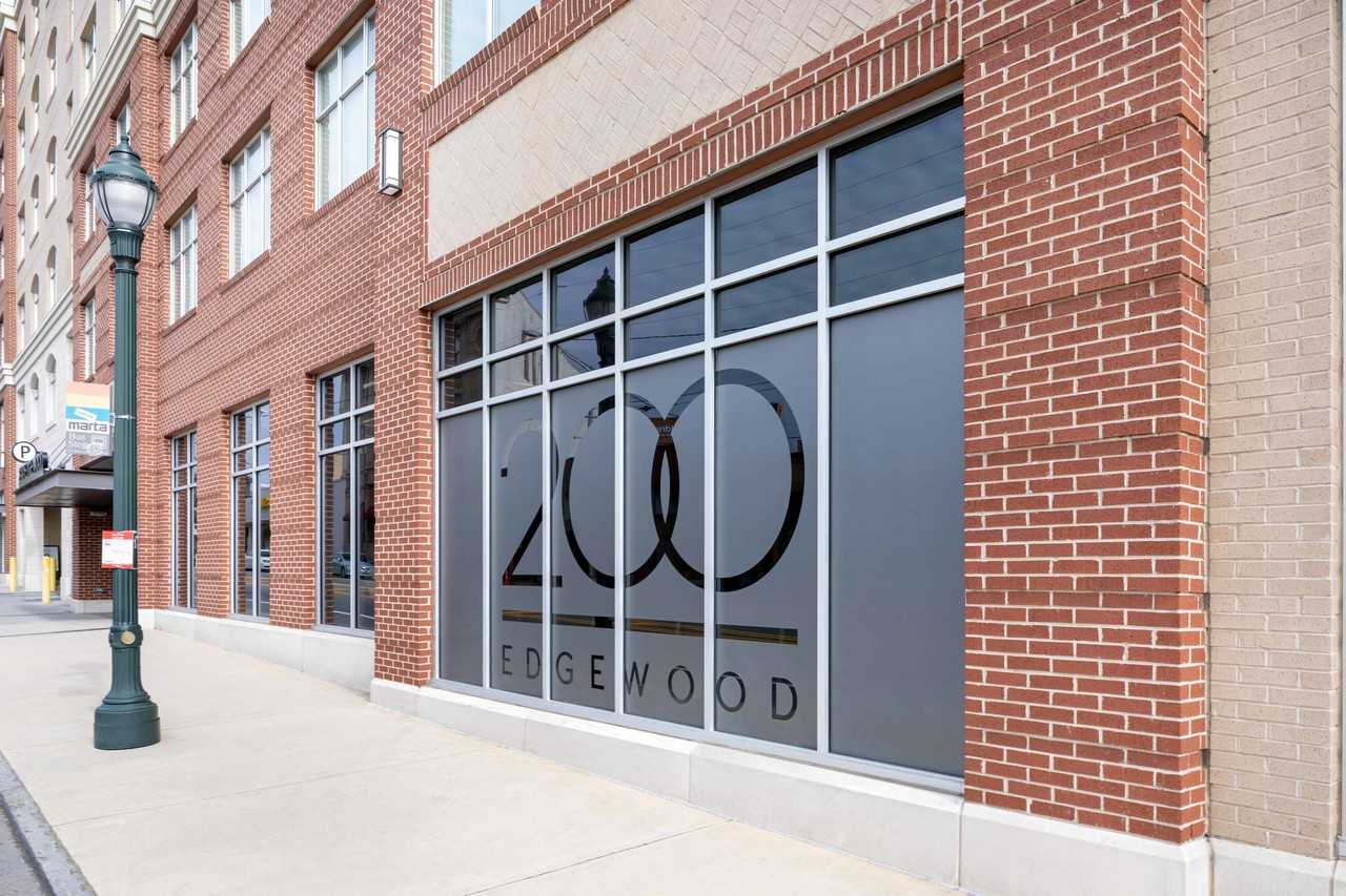 200 Edgewood | Student Housing - Photo 6 of 47