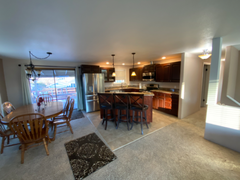 1332 Loves Ct - Photo 2 of 20