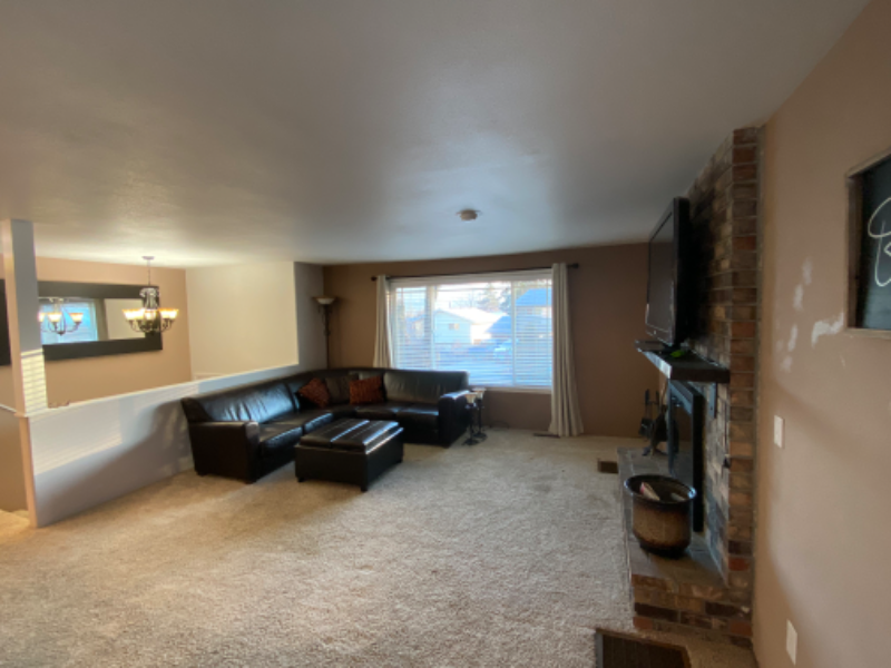 1332 Loves Ct - Photo 3 of 20