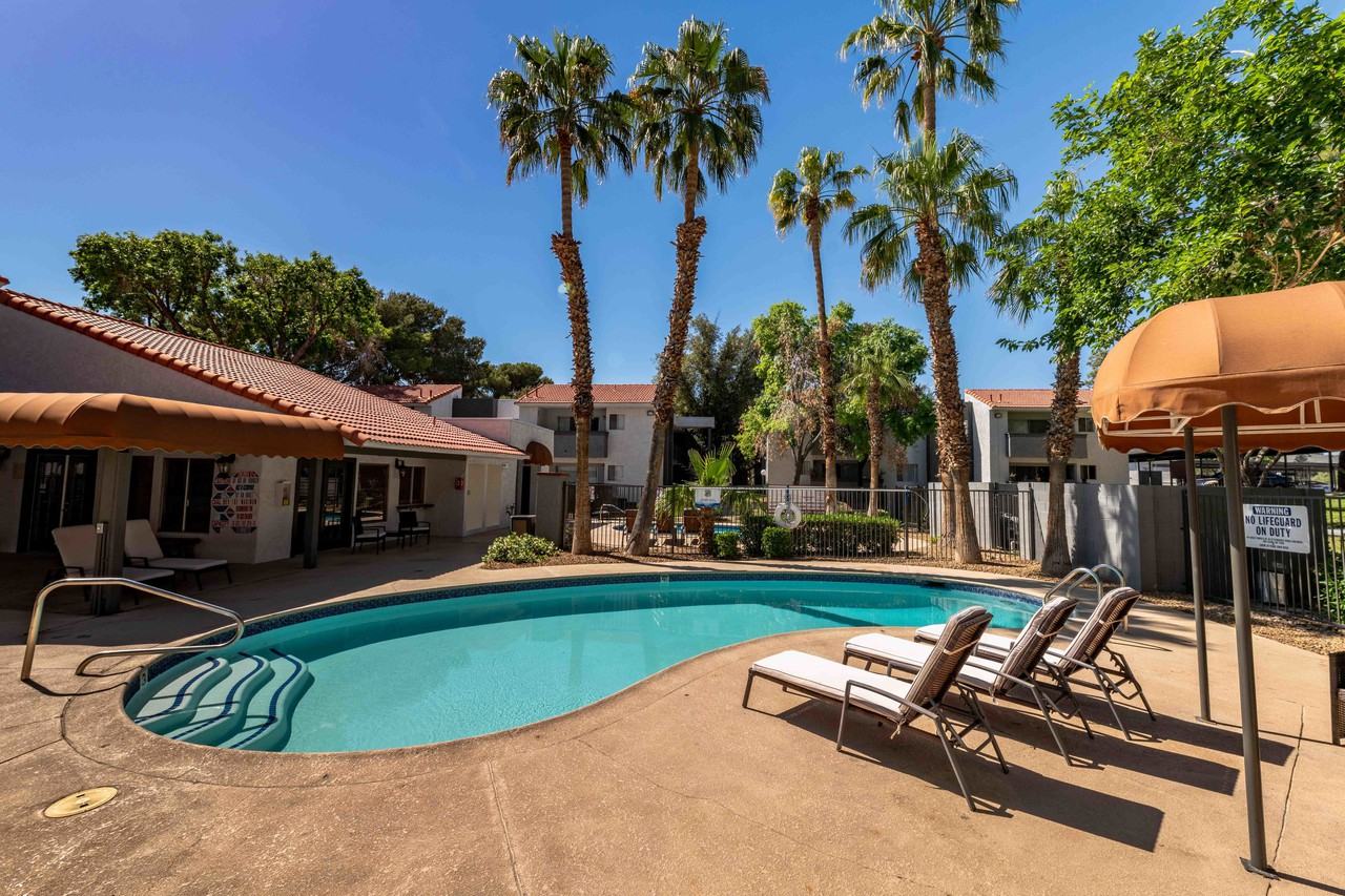 Villa Del Sol - Photo 3 of 18