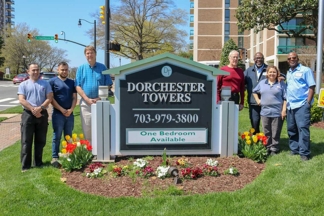 Dorchester Towers Apartments - Photo 5 of 11