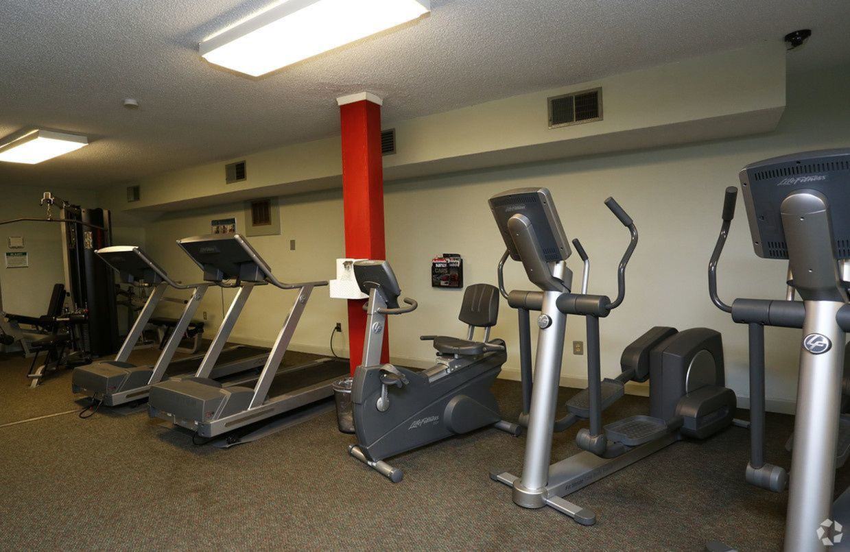 Westmont Gardens Apartments - Photo 3 of 10