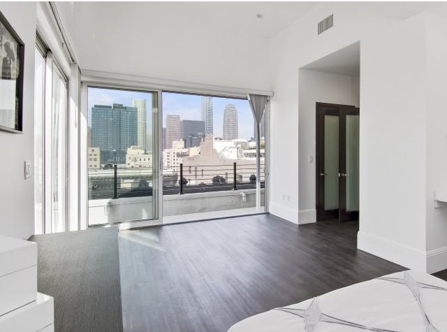 National City Tower - Photo 5 of 49