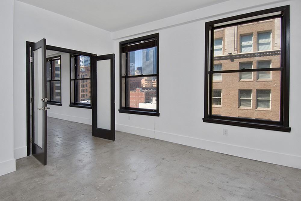 National City Tower - Photo 7 of 49