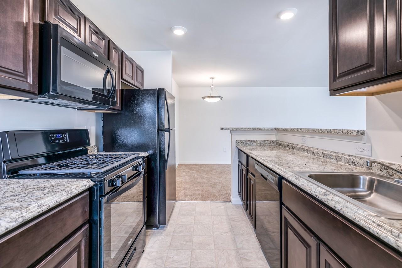 Americana Southdale - Photo 3 of 16