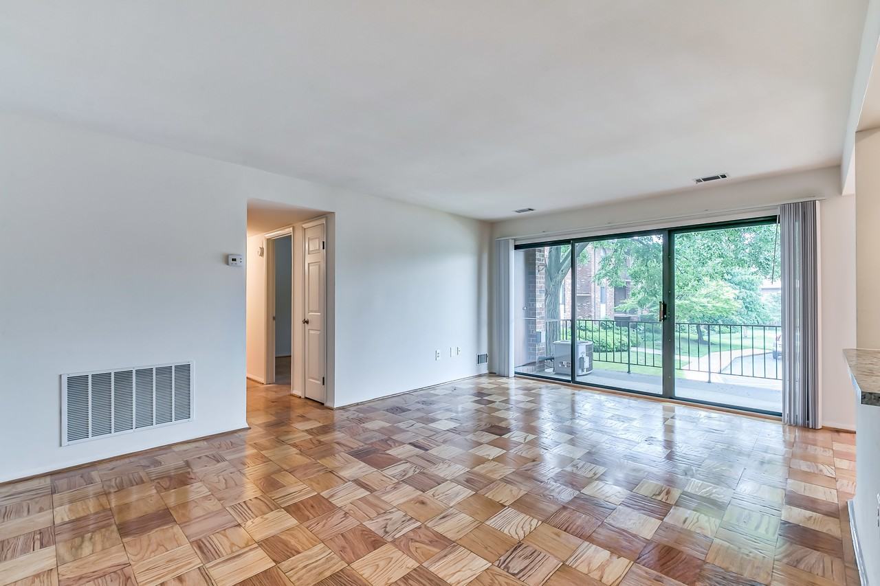 Caton House - Photo 6 of 13