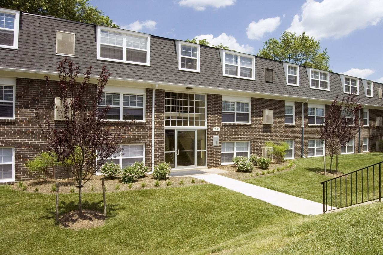 Park Crescent - Photo 4 of 23