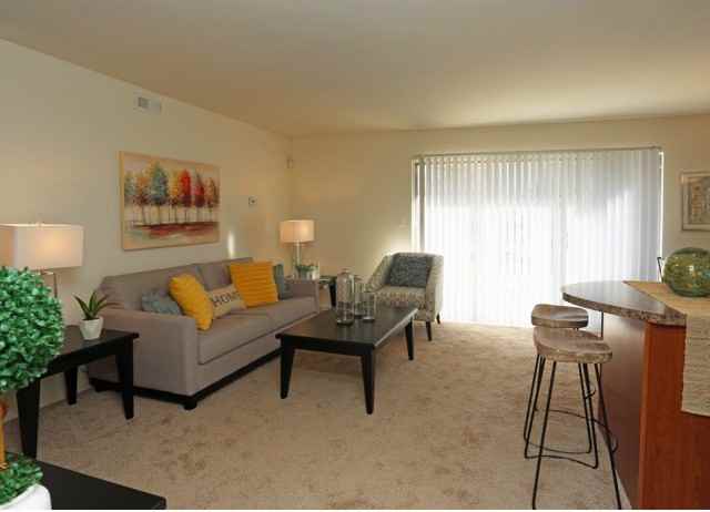 Stone Ridge - Photo 4 of 14