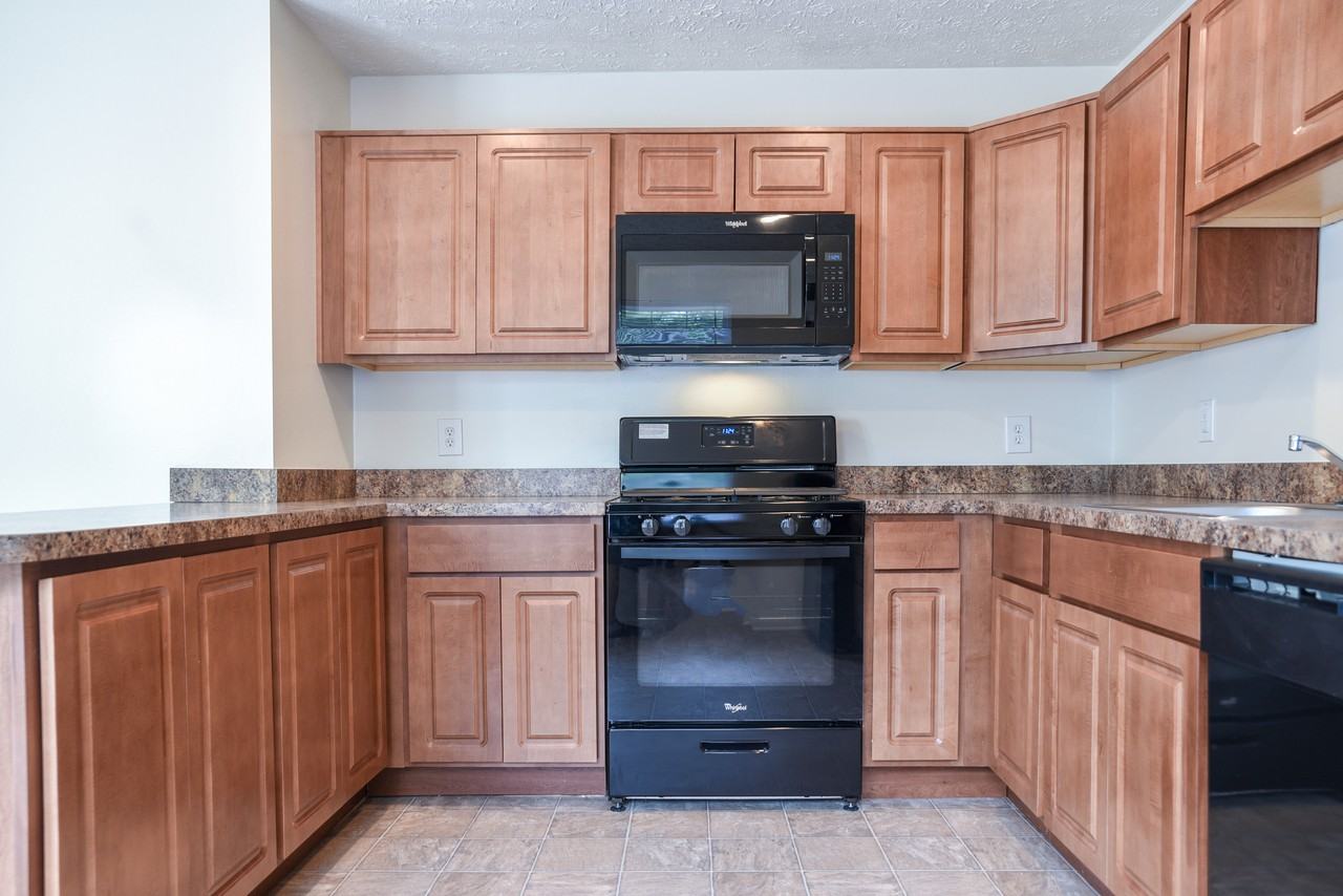 Townes at Greenway - Photo 4 of 16