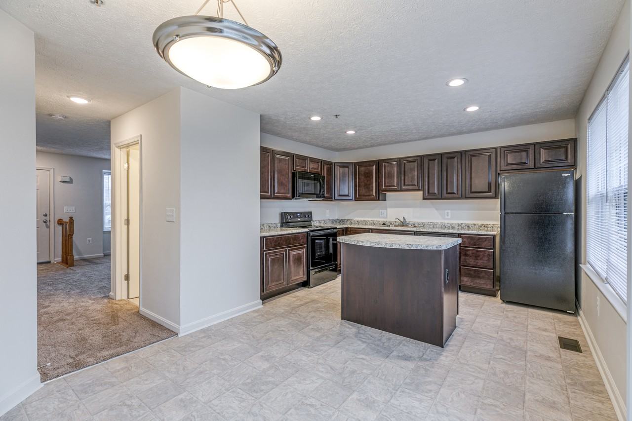 Townes at Greenway - Photo 5 of 16