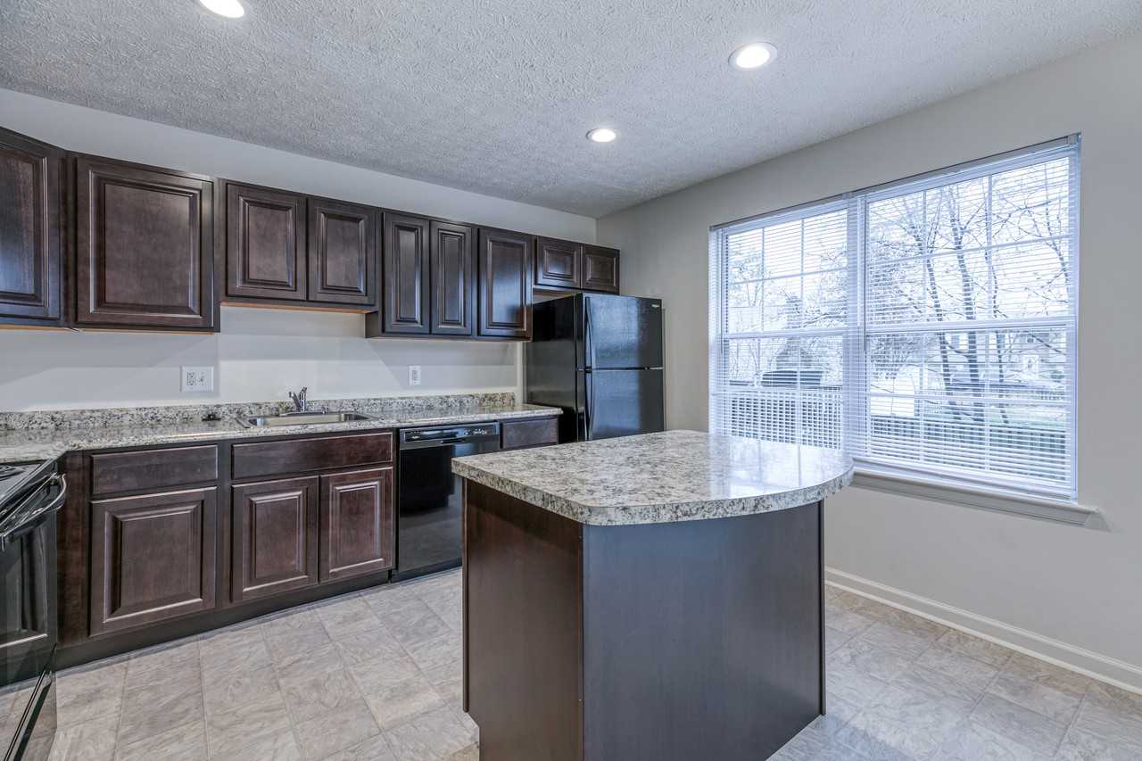 Townes at Greenway - Photo 7 of 16